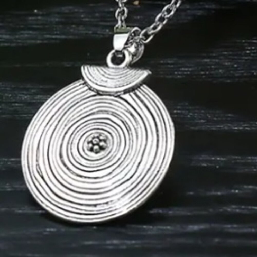 Vintage Retro Ethnic Round Disc Necklace & Earring Set - Silver Electro-Plated - Picture 2 of 4